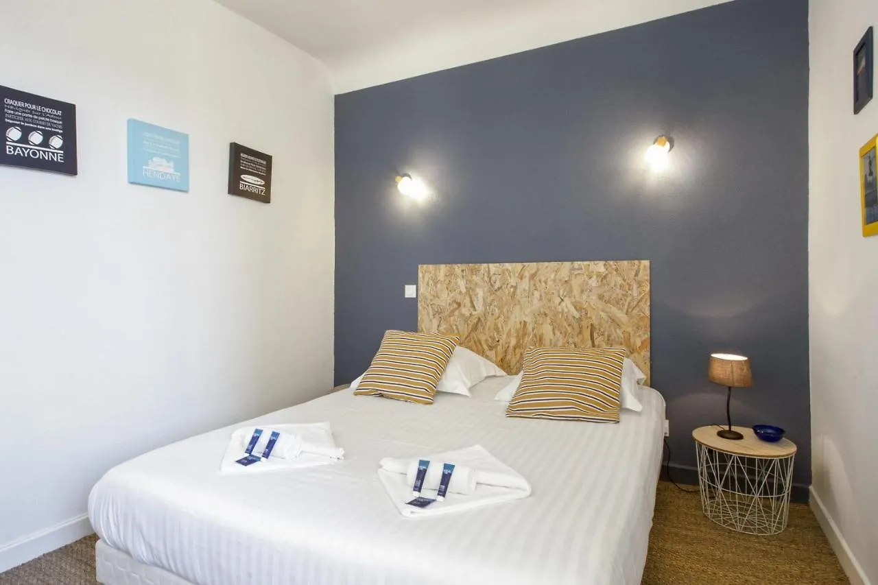 Charming 1Br At The Heart Of Biarritz 5 Min Walking To The Beach - Welkeys Apartment 0*,